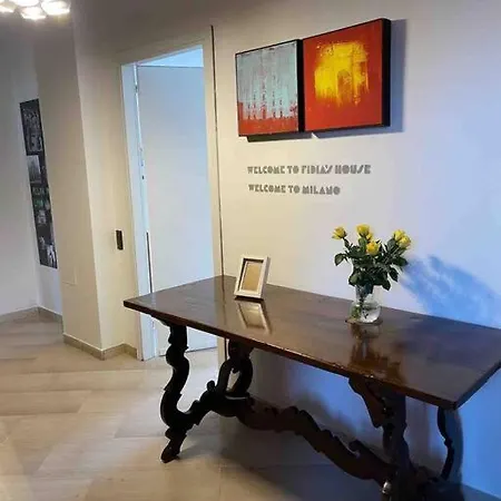 Fidias House Apartamento *